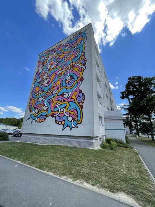 Festival des arts urbains, street art sur les murs des immeubles de l'OPAL