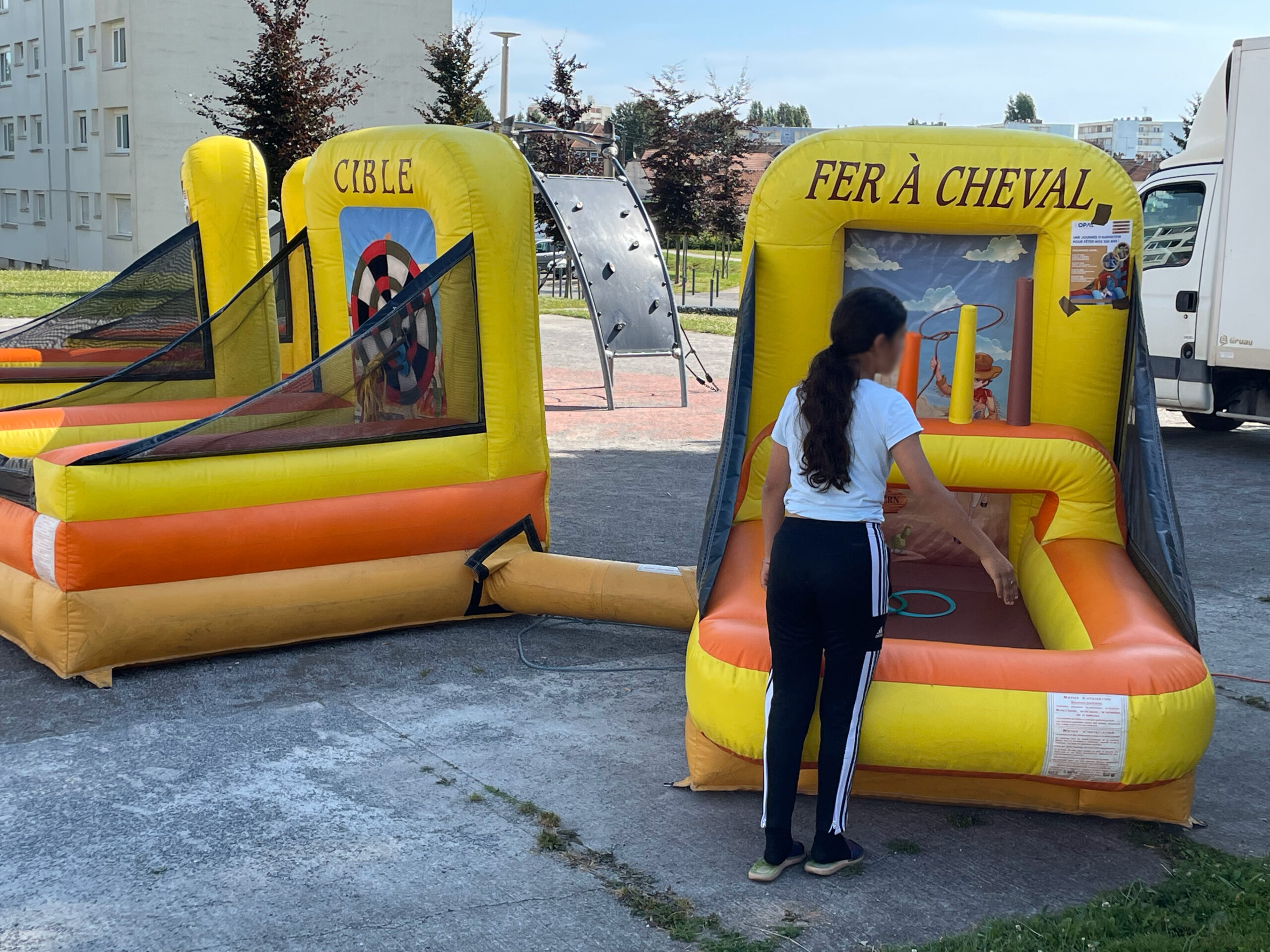 Pour les 100 ans de l'OPAL , journée d'animation gratuite , structures gonflables dans les quartiers de Laon, loisirs, jeux, enfants