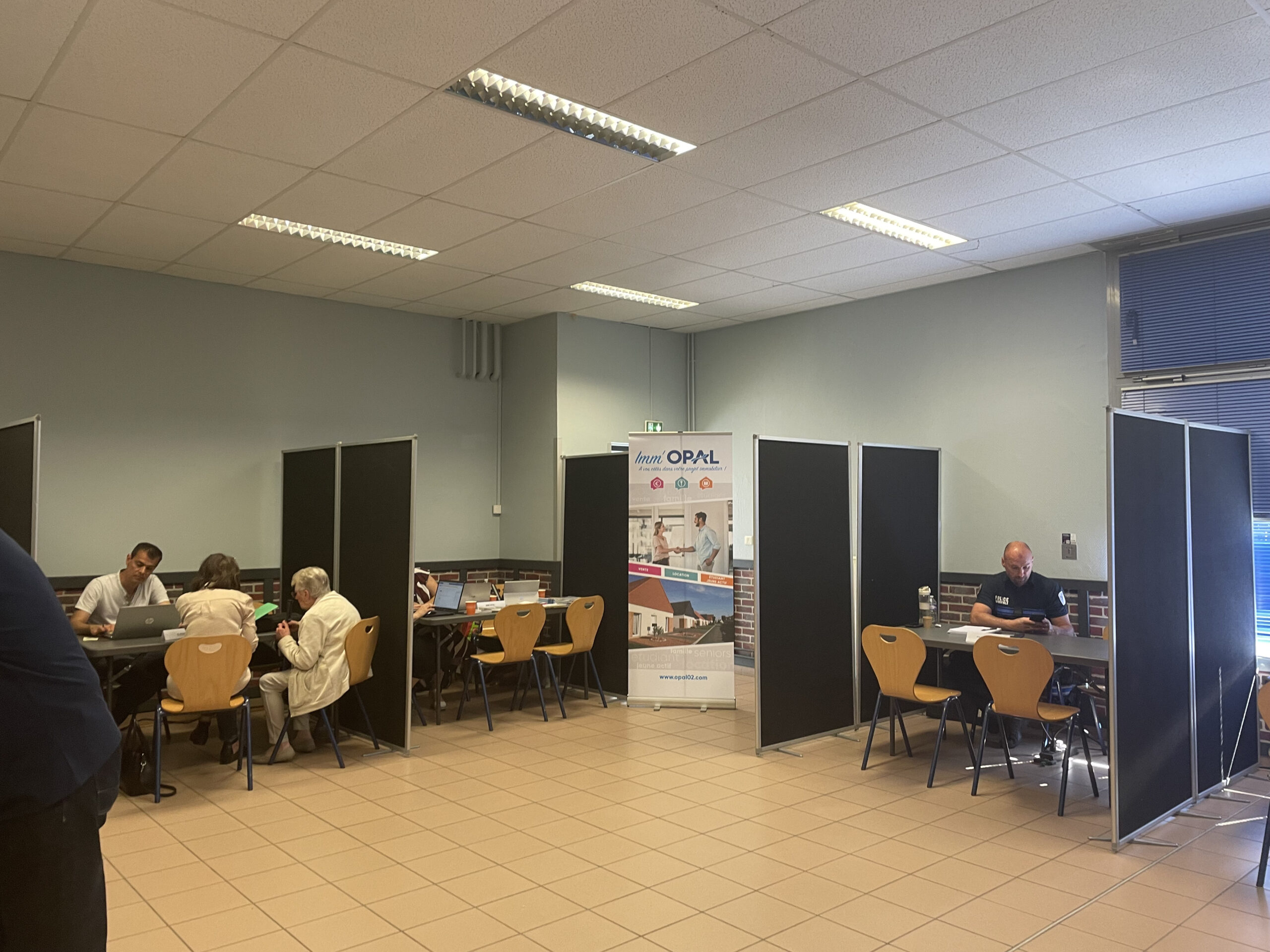 Services de proximité à votre écoute. Rencontre, échange avec des locataires ou personnes en recherche de logement.