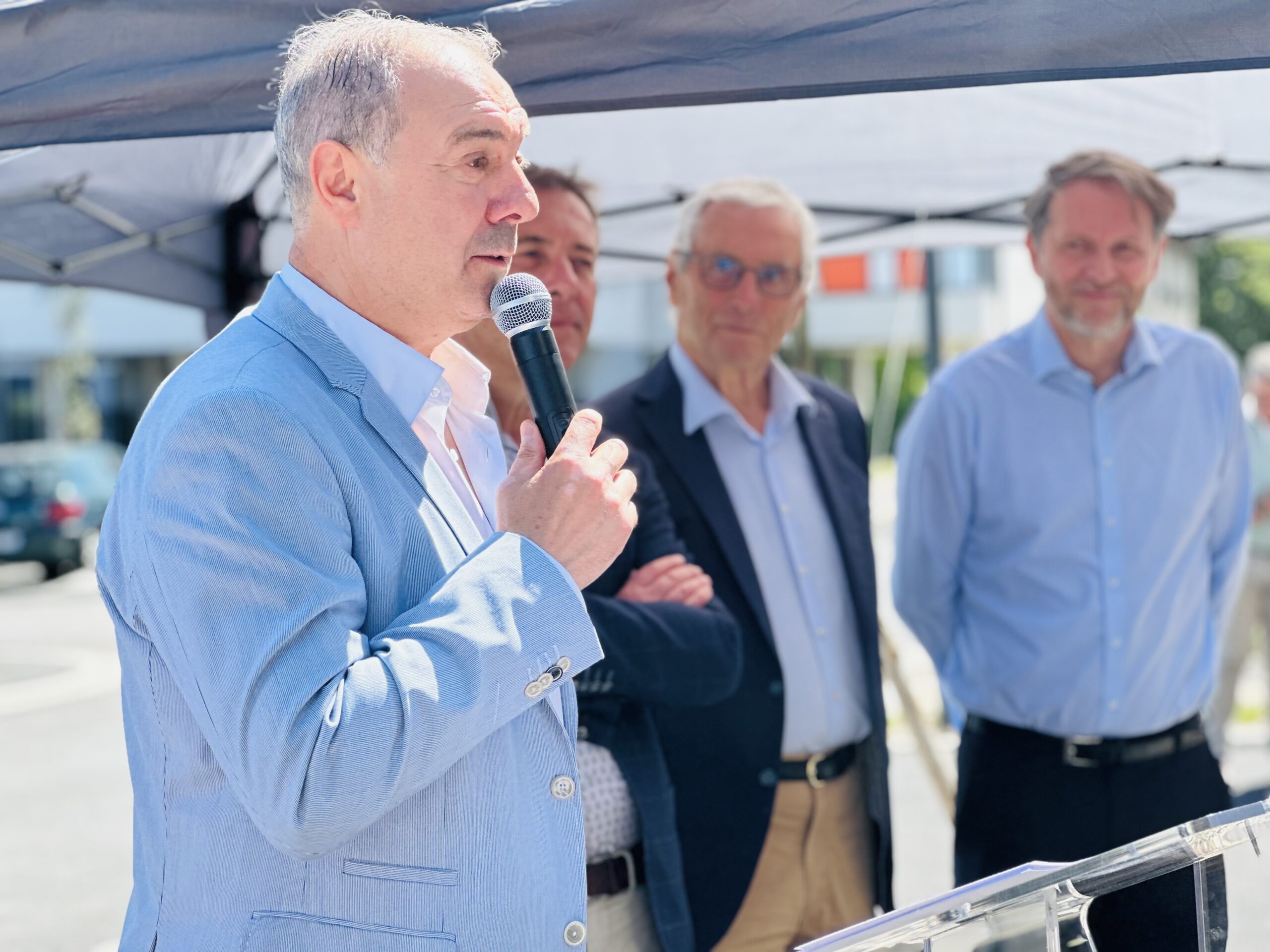 Inauguration pension de famille Michel Colucci Laon