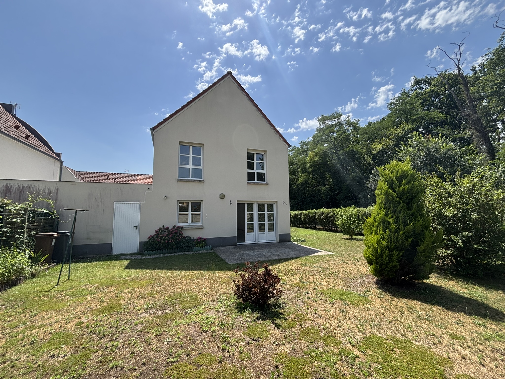 LAON, 02000 LAON, 02000